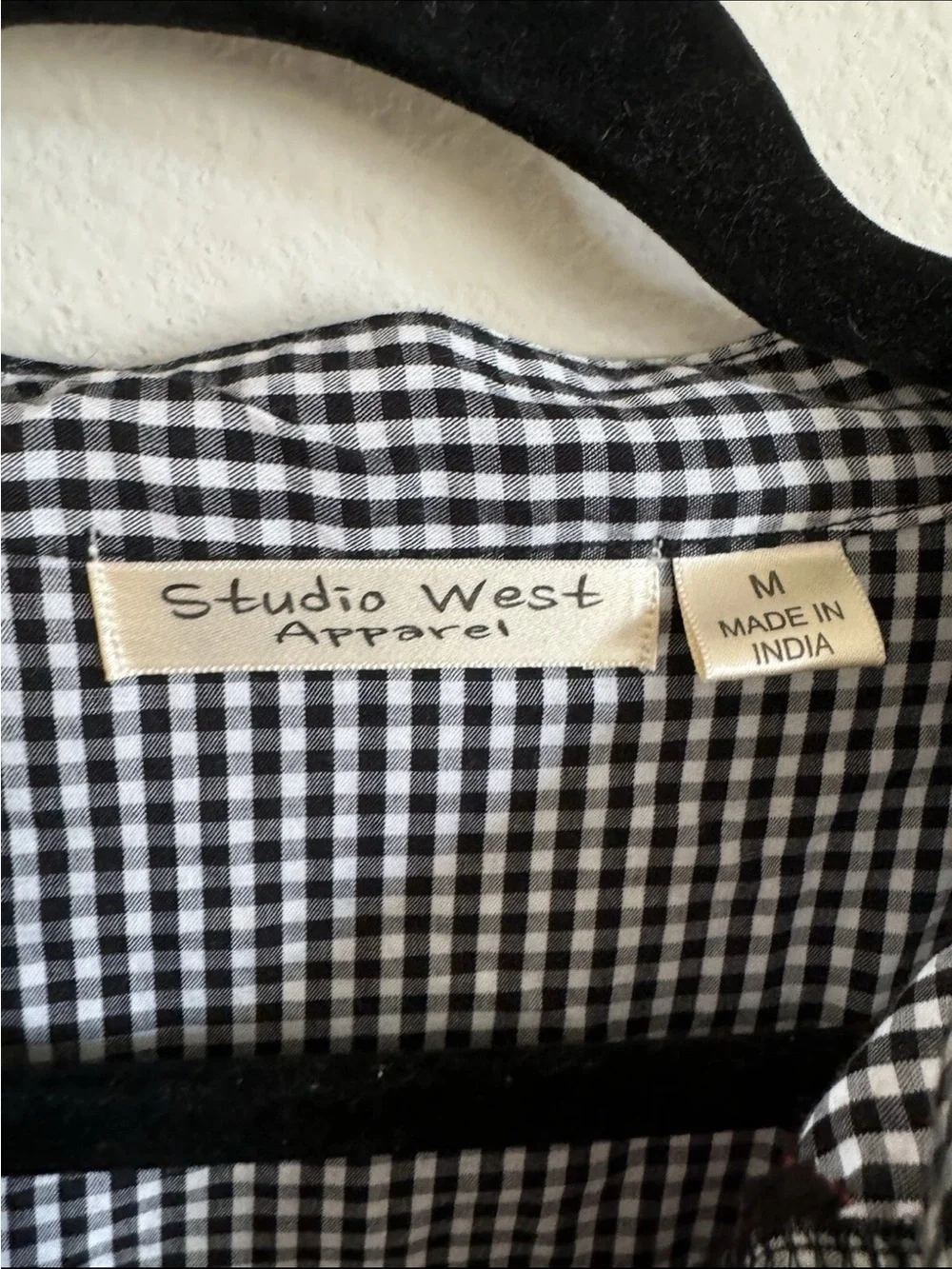 Studio West Apparel Gingham Red Embroidered Boho Long Flutter Sleeve Top M